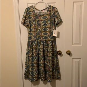 LuLaRoe Amelia XL (NWT)